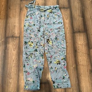 Floral Anthropologie cargo pants. Size 0p.